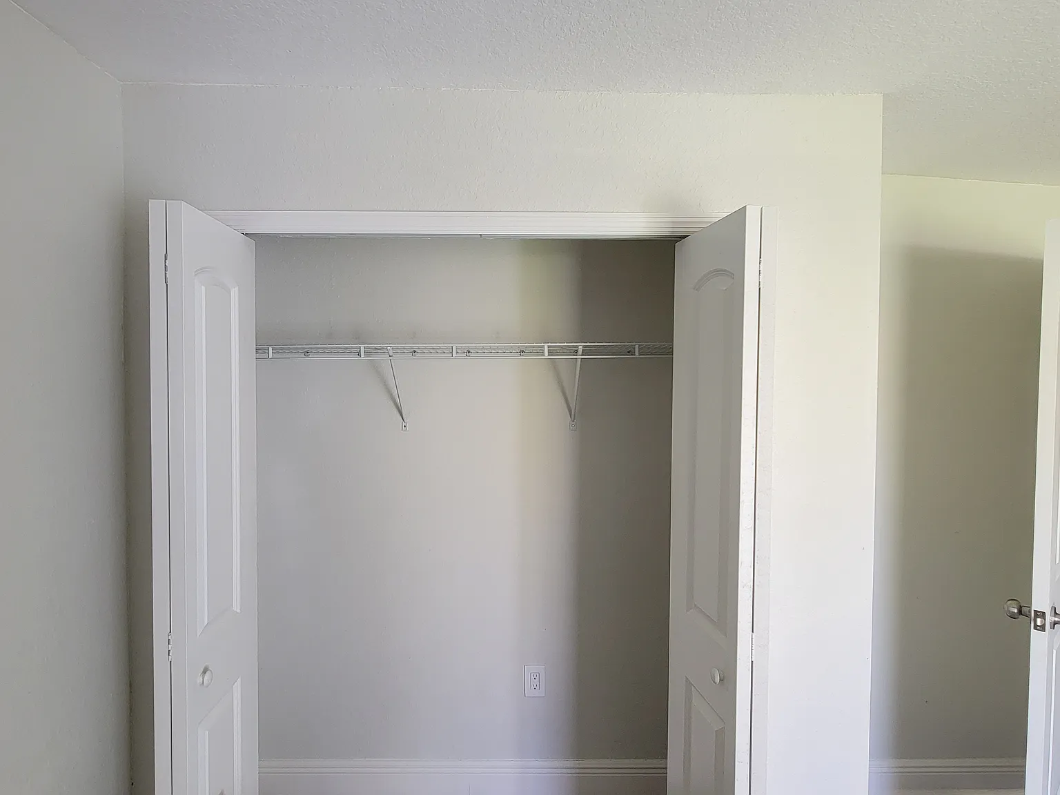 2 bed, 800 sqft, $1,350 — Photo 3