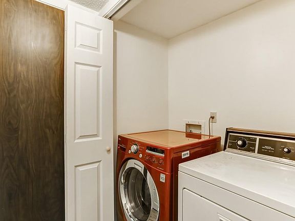 4th image of 1830 Ashborough Ct SE APT G