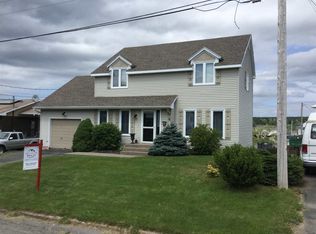 4 Crandall Dr, Pt Hawkesbury, NS B9A2K3