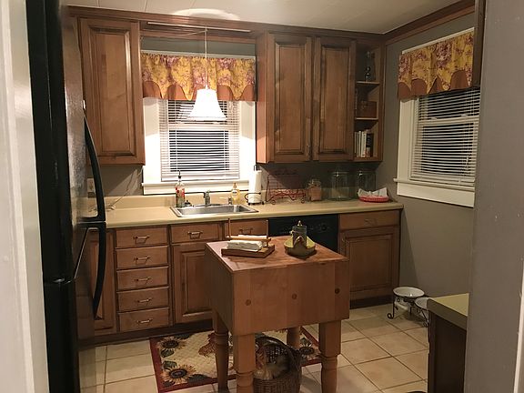 2nd image of 342 Gladstone Rd