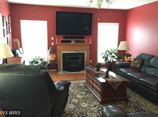 830 Walnut Dr, Fredericksburg, VA 22405