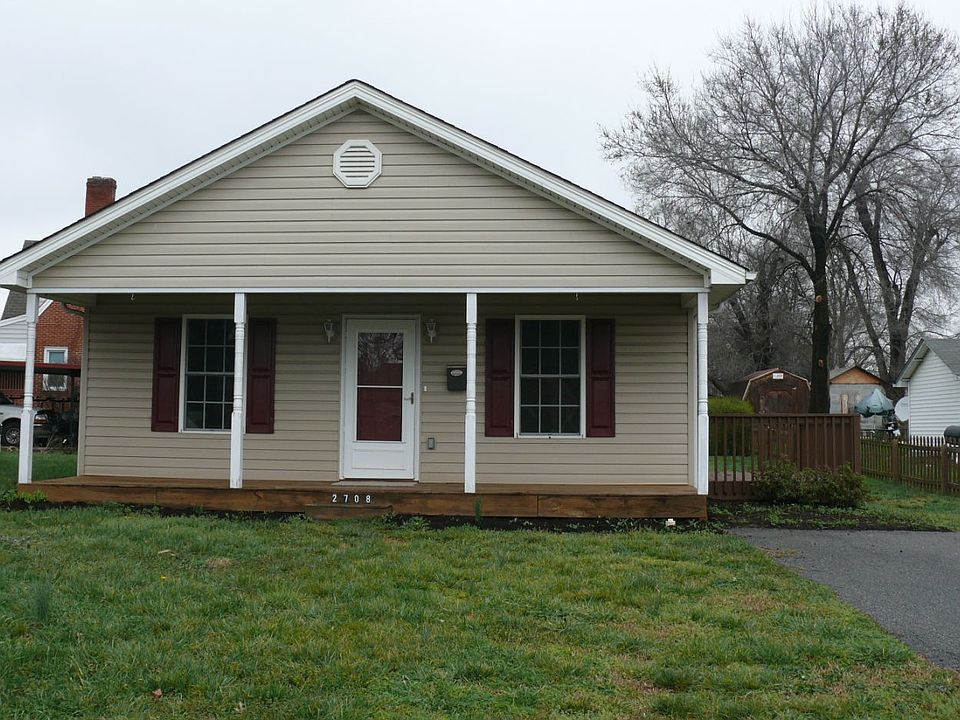 1st image of 2708 Lyndhurst St NW