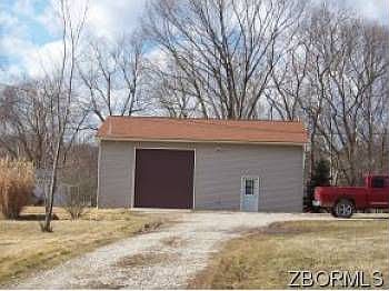 2nd image of 5523 Fairdale Dr