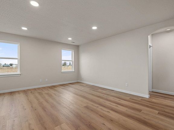 5th image of 13210 E Wabash Ln #13/1