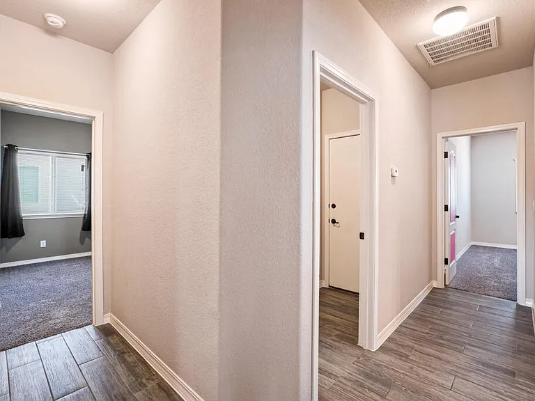 852 Lemington St — Photo 32