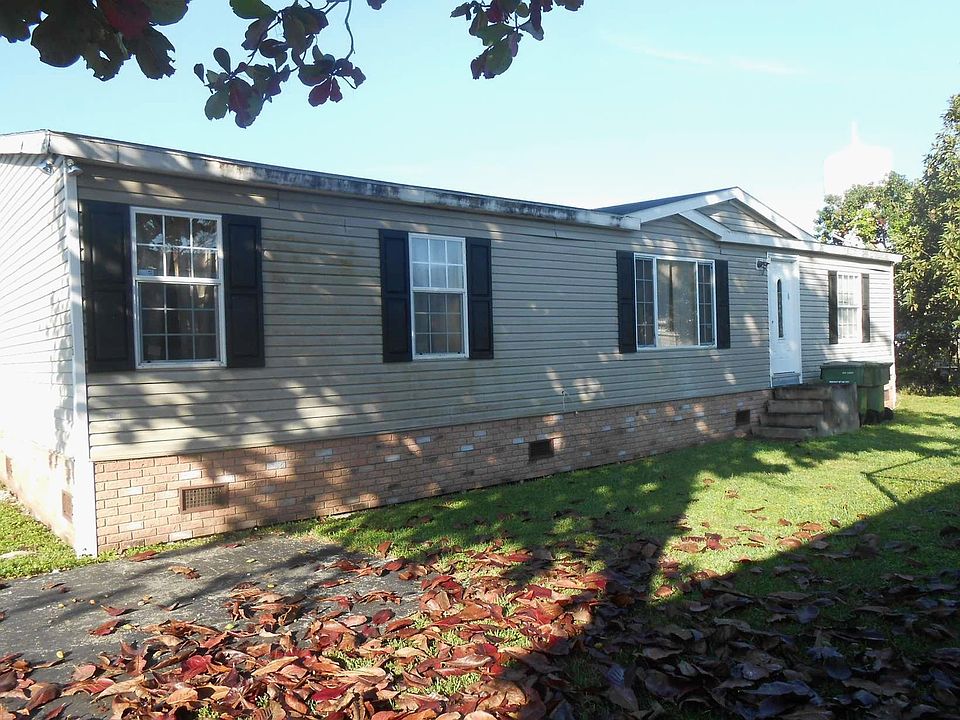 1st image of 220 NE 12th Ave Lot 115