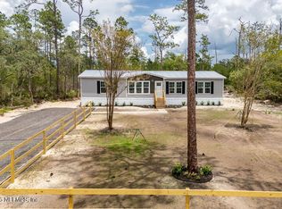 230 Redeye Rd, Florahome, FL 32140