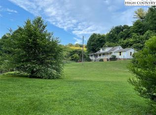 333 Mount Zion Rd, Deep Gap, NC 28618