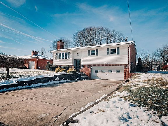 4th image of 88 Schrader Ave