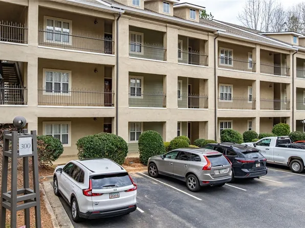 125 Wood Lake Drive #302, Athens, GA 30606