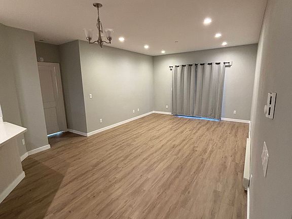 5th image of 1380 Main St #104