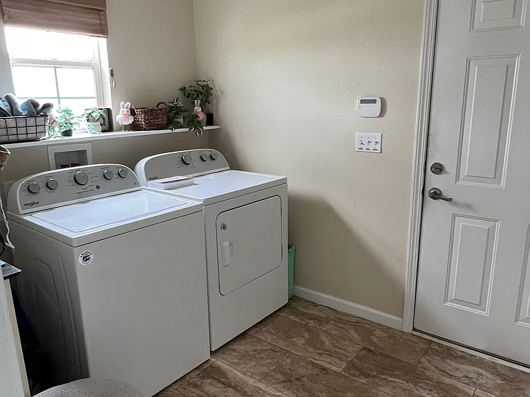 1191 Larkspur Dr — Photo 9