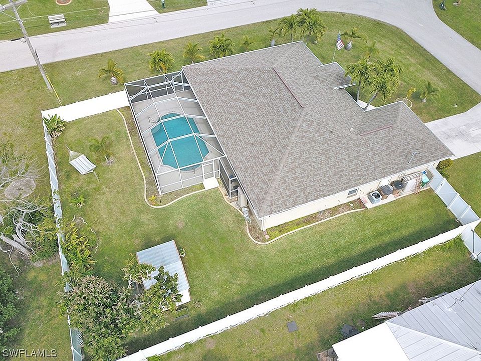 1st image of 3420 SE 5th Pl