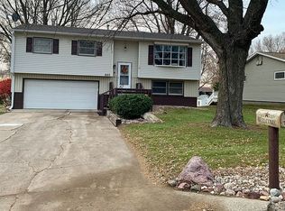 805 Kastner Dr, Holstein, IA 51025