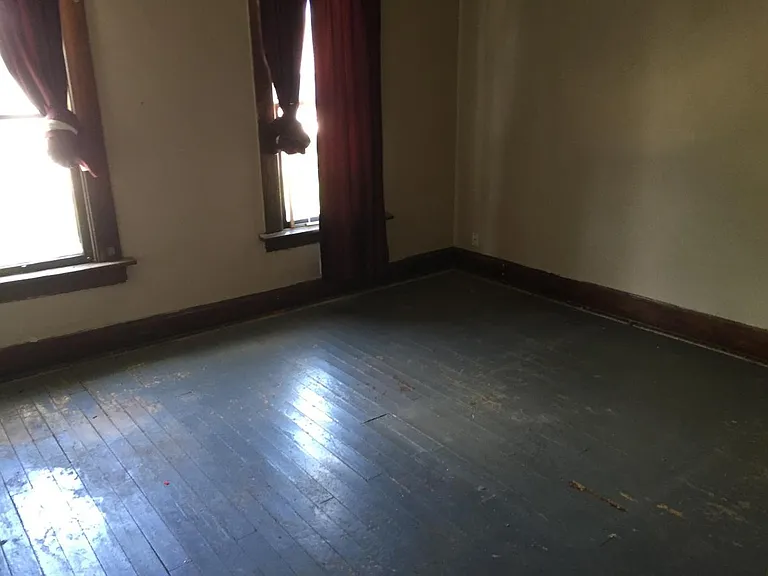 208 Dana Ave — Photo 7