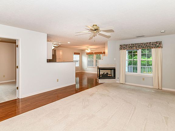 4th image of 5958 Blue Heron Way