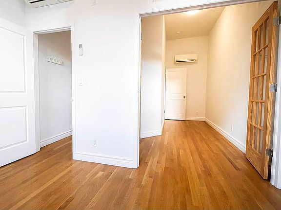 5th image of 153 Wilson Ave APT 2R