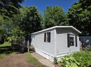 58 W Manor St #58B, Oxford, MI 48371