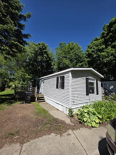 58 W Manor St Photo 1