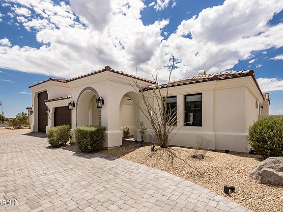 3rd image of 3011 Avienda Del Sol --