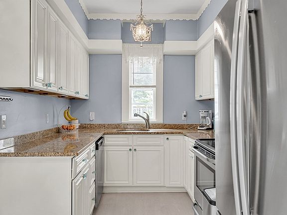 4th image of 24 Cabot St APT 1