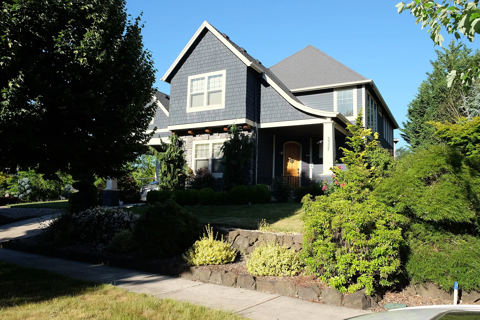3337 Edgeview Ln photo 1