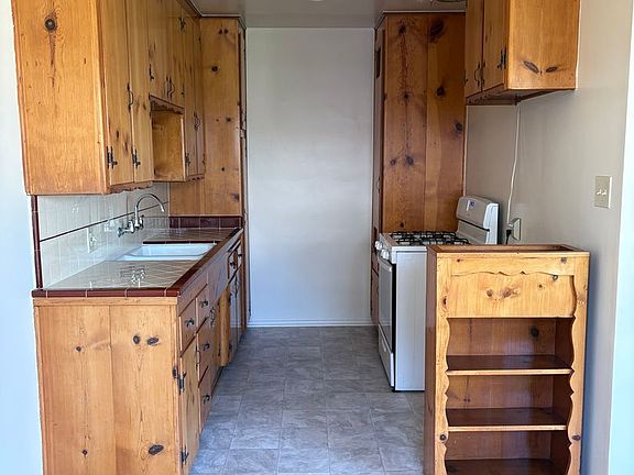4th image of 4464 Hazeltine Ave APT 8A