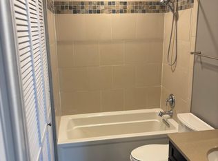 531 Colebrook Dr APT D, Saint Louis, MO 63119