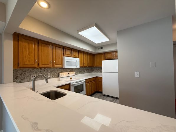 51 Crestmont Rd