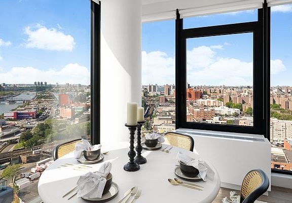 2nd image of 228 E 135th St Penthouse M4