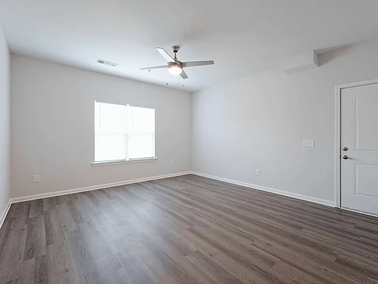 Meadows of Graham Apartments — Photo 38