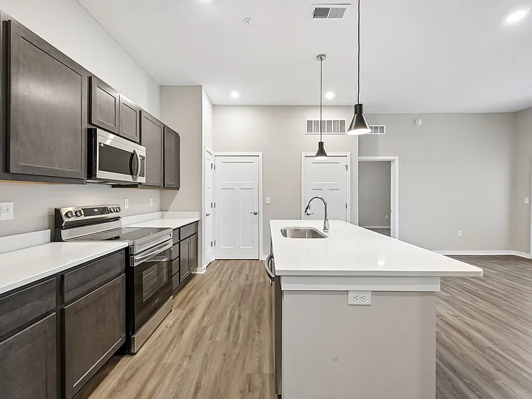 Flats at Sugar Run — Photo 24