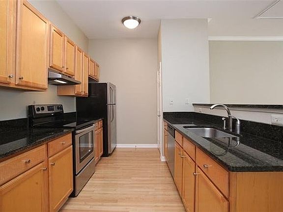 3rd image of 2305 Worthington St APT 336