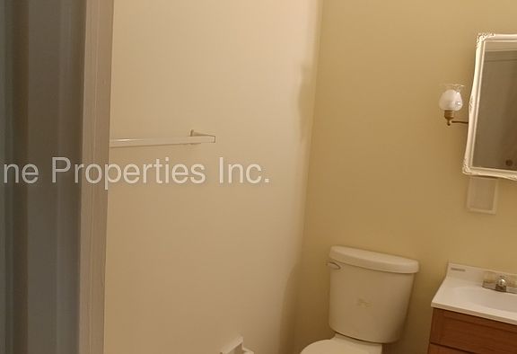 4th image of 3633 N Ireland Dr