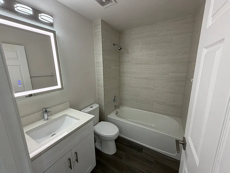 2013 Claudia Ln — Photo 20