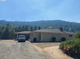 3854 Cole Rd, Oakland, OR 97462