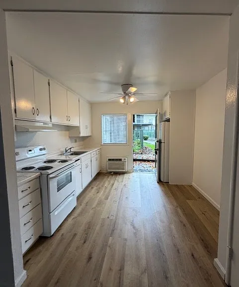 Montgomery Country Club Apartments — Photo 18