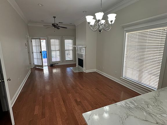 3rd image of 119 Barton Ter #119