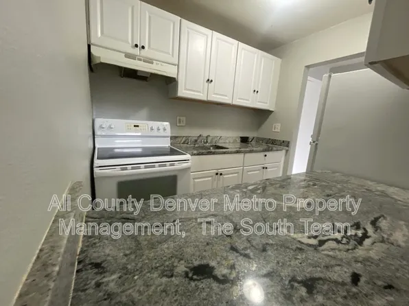 1590 Clinton St, Aurora, CO