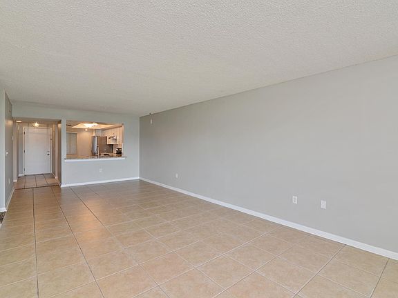 3rd image of 4117 Fairview Vista Pt APT 103