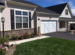 5510 Thornberry Ct, Whitehall, PA 18052