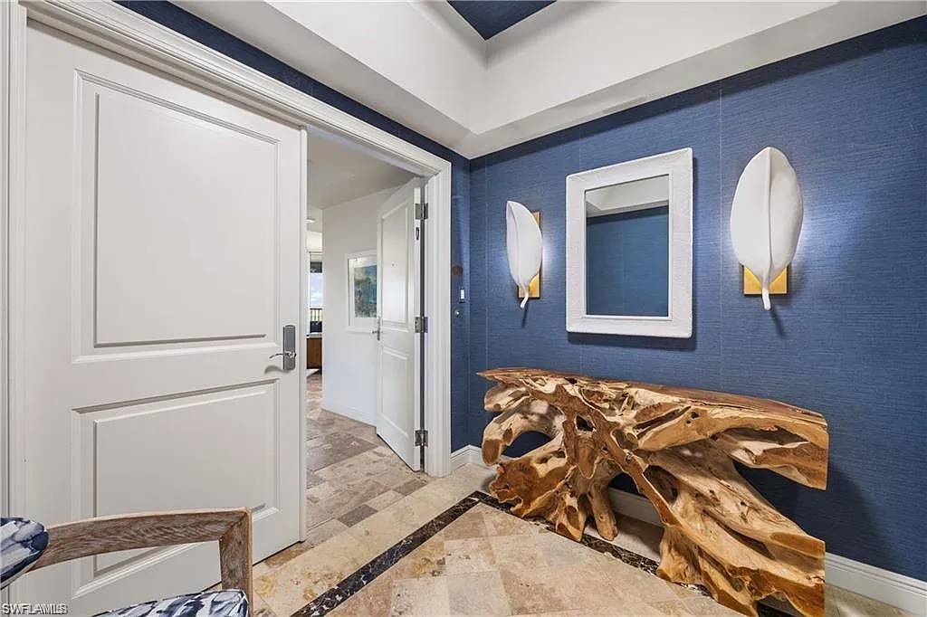 3 bed, 3.5 bath, 2665 sqft, $4,000 — Photo 3