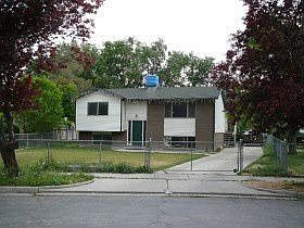 1st image of 1527 W Van Buren Cir