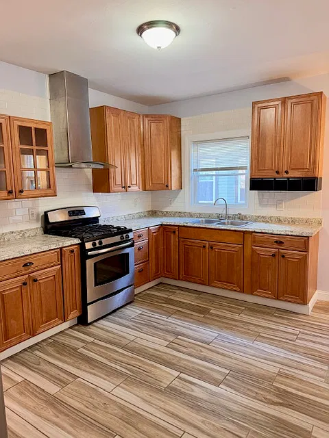 95 Chapin Ave #1