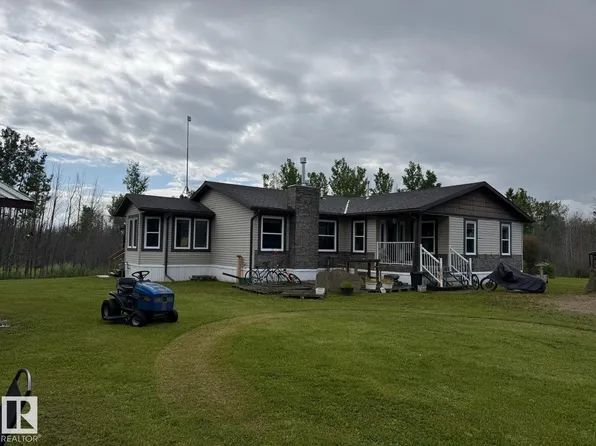 56509 State Highway 32, Rural Yellowhead, AB T7E 3X8