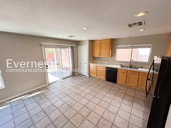 5th image of 11221 Salentino Ave