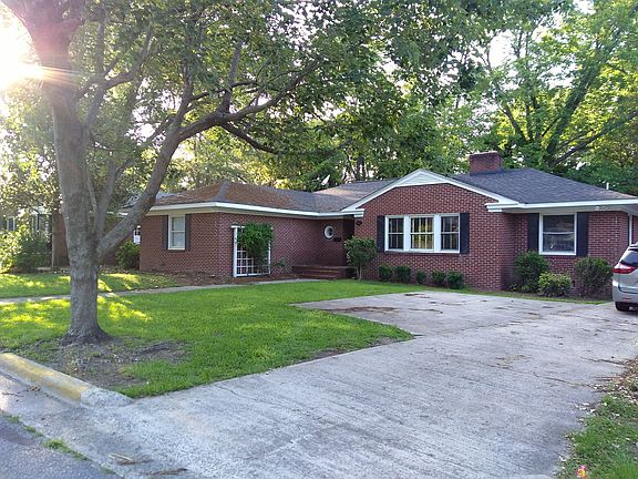 3rd image of 1601 E 4th St