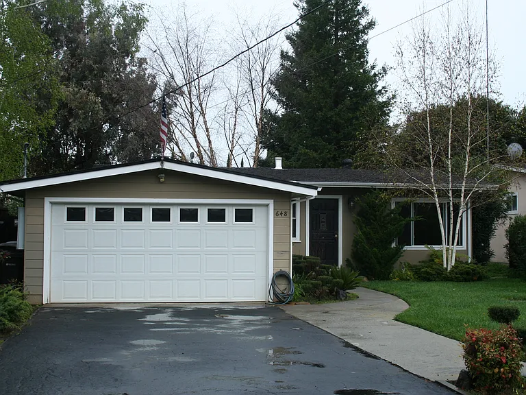 648 Weston Dr — Photo 1