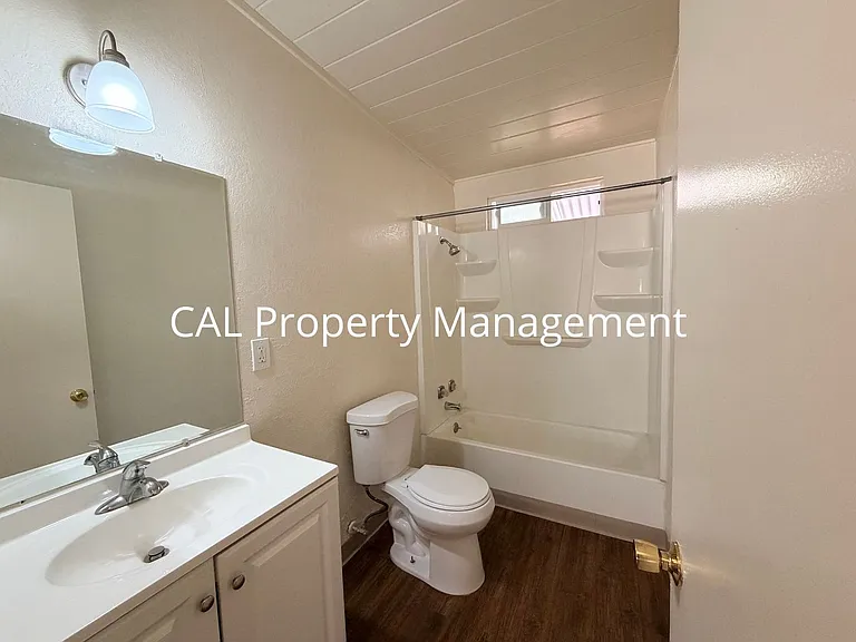 1059 N Sanborn Rd — Photo 20
