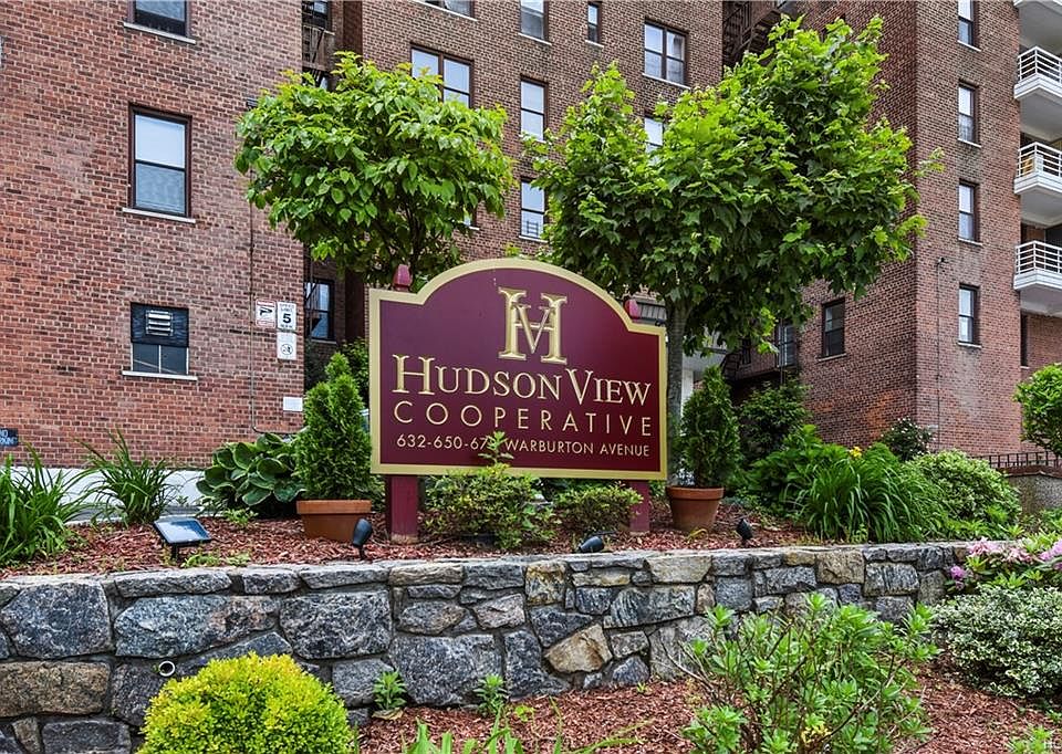 1st image of 650 Warburton Ave APT 2C